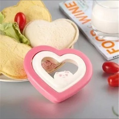 2018 Plastic DIY Heart Shape Sandwich Mold Toast Cookie Mold Cutter Mould Cutter